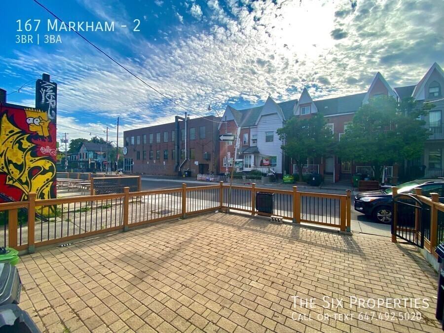 167 Markham St #2 - Photo 3 of 25