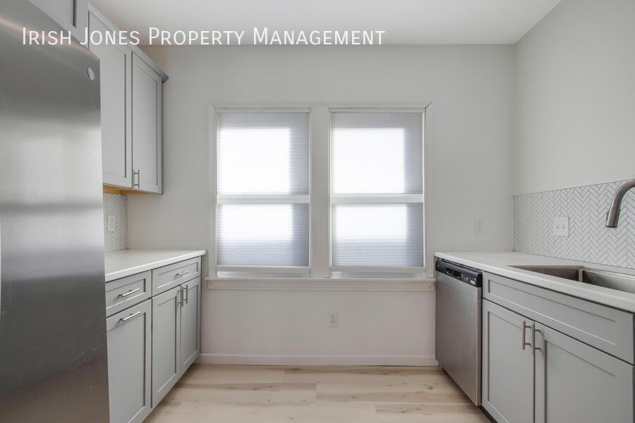 24 N Park Ave #2 - Photo 2 of 16