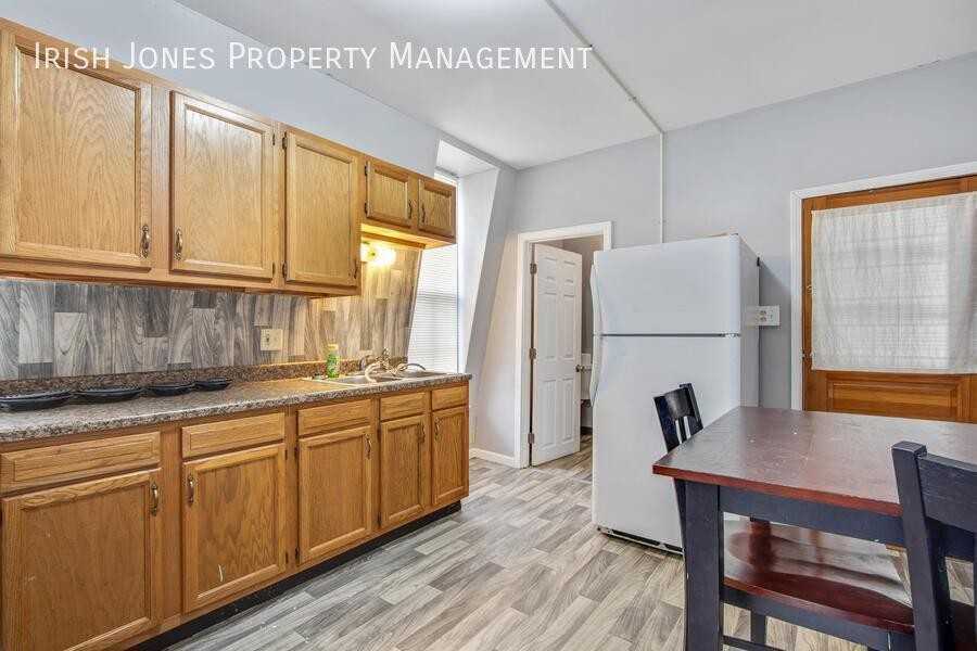 25 Marshall Ave - Photo 4 of 15