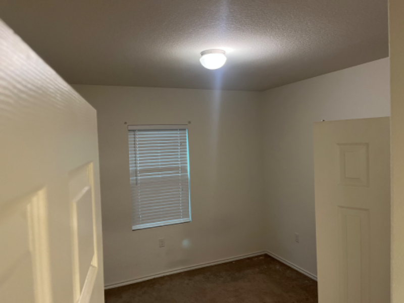 6317 Graymont Dr - Photo 4 of 7