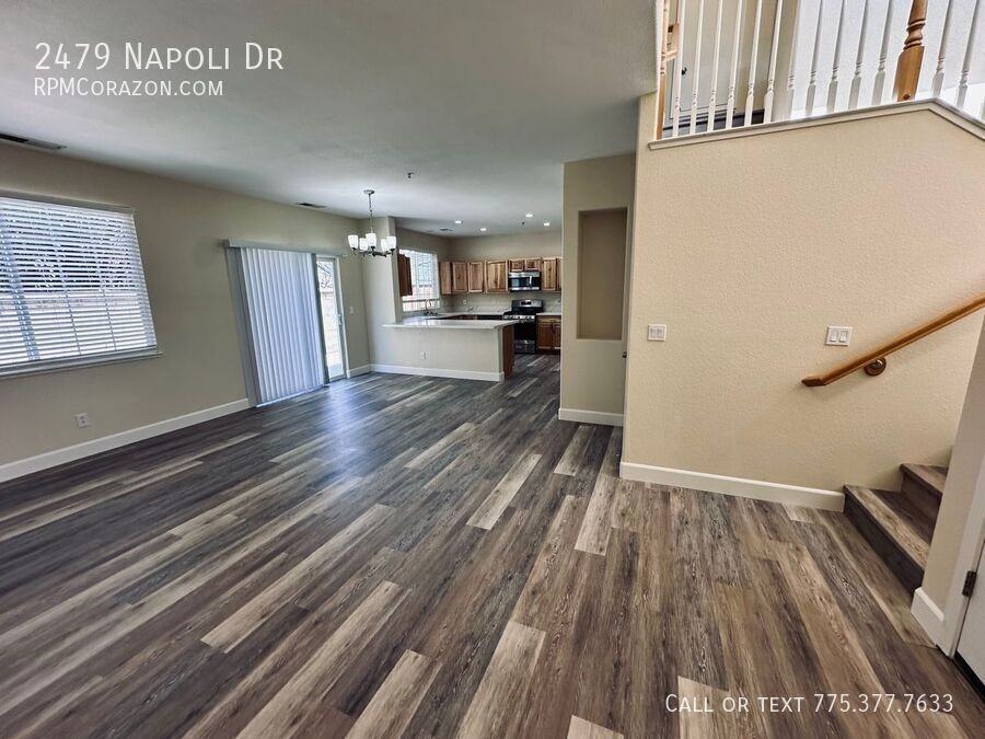 2479 Napoli Dr - Photo 5 of 36