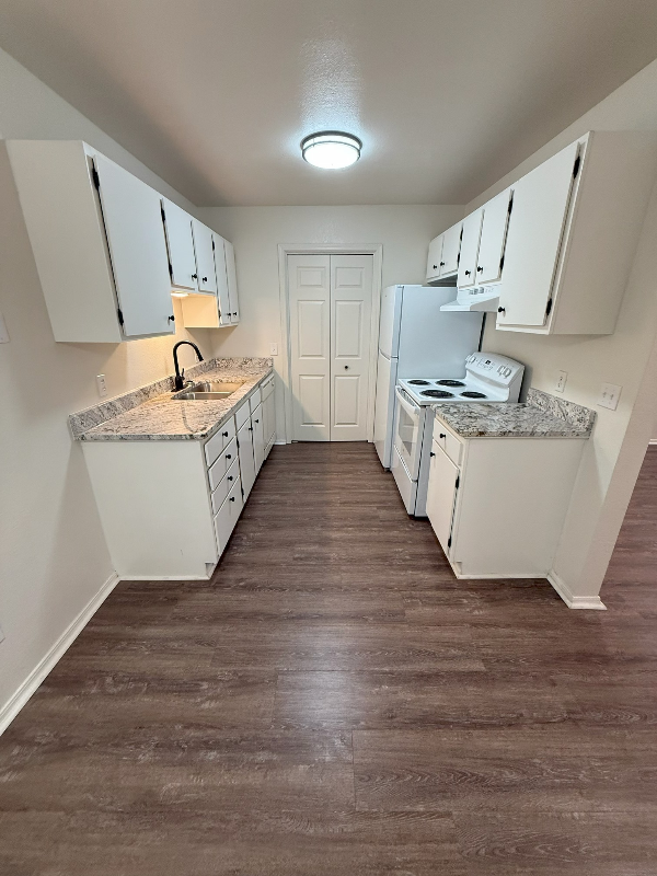 4507 Coronado Ave #17C - Photo 6 of 10