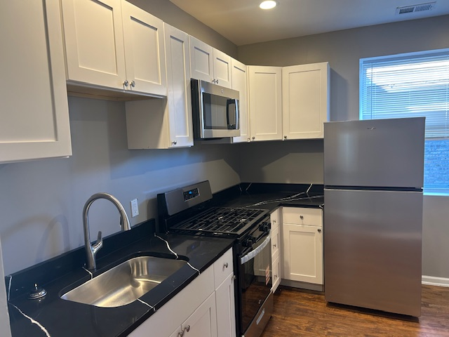 6016 W Wabansia Ave #1stFL - Photo 5 of 22