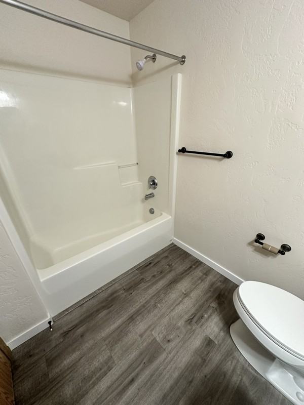 37 Appleway Dr #3 - Photo 2 of 10