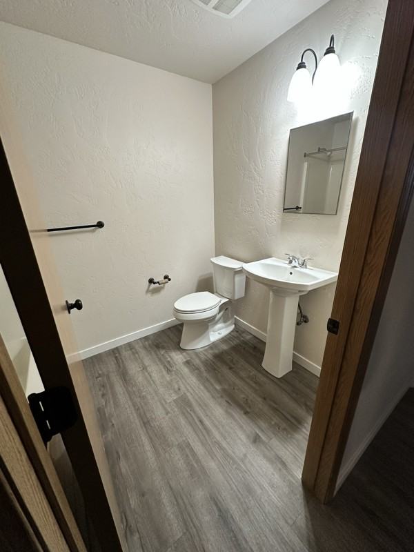 37 Appleway Dr #3 - Photo 3 of 10