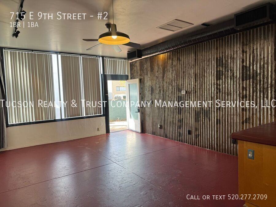 715 E 9th St #2 - Photo 4 of 9