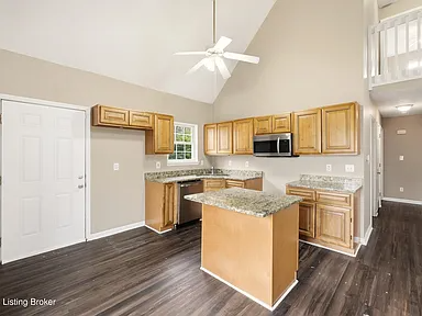 6600 Queens Falls Ct - Photo 5 of 19