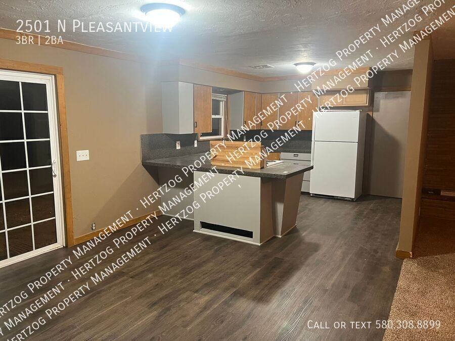 2501 N Pleasant View Rd - Photo 3 of 15