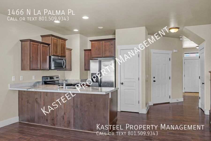 1466 N La Palma Pl - Photo 2 of 22