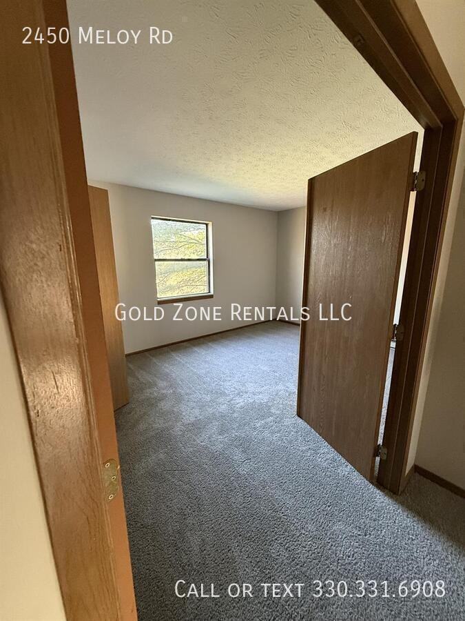 2450 Meloy Rd - Photo 6 of 27