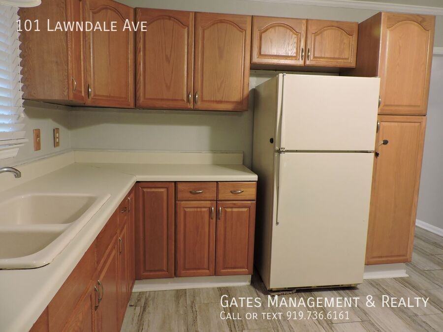 101 Lawndale Ave - Photo 7 of 14