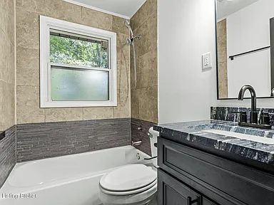 1119 Ireland Dr - Photo 5 of 20