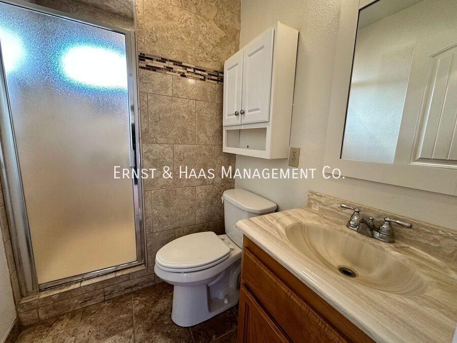 1120 E E St #REAR - Photo 7 of 22