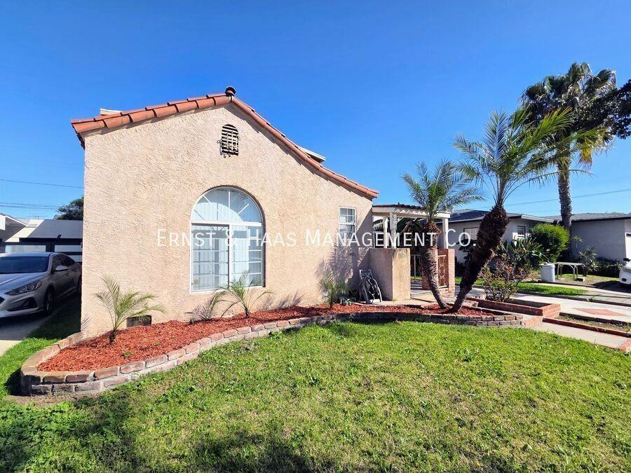 5426 Lewis Ave - Photo 2 of 33