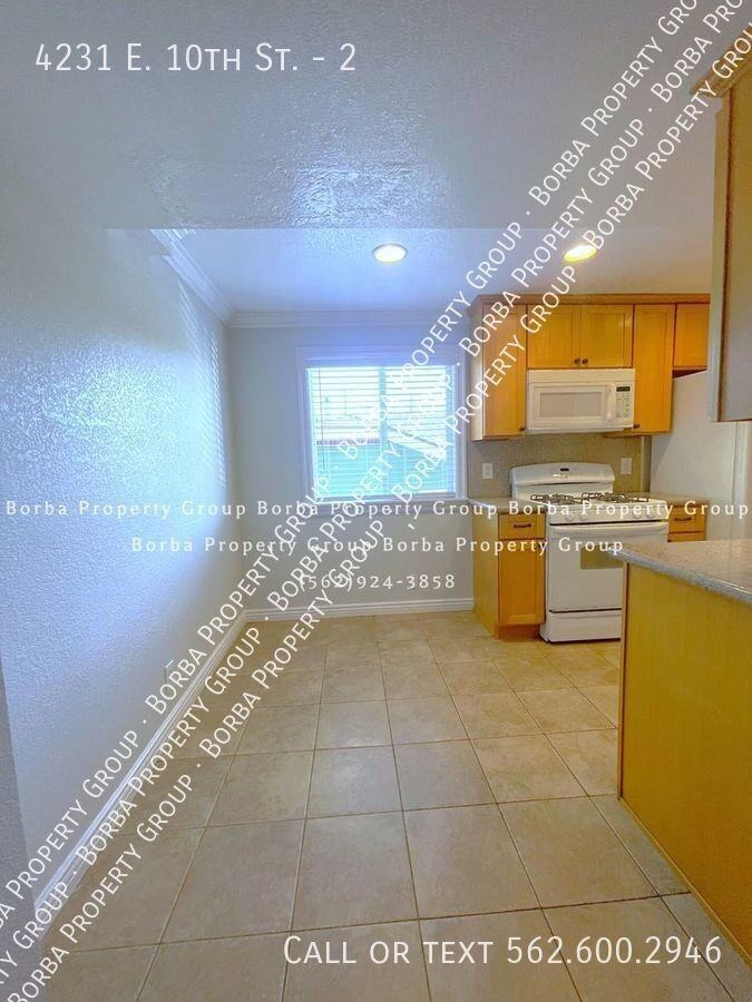 4231 E 10th St #2 - Photo 5 of 19