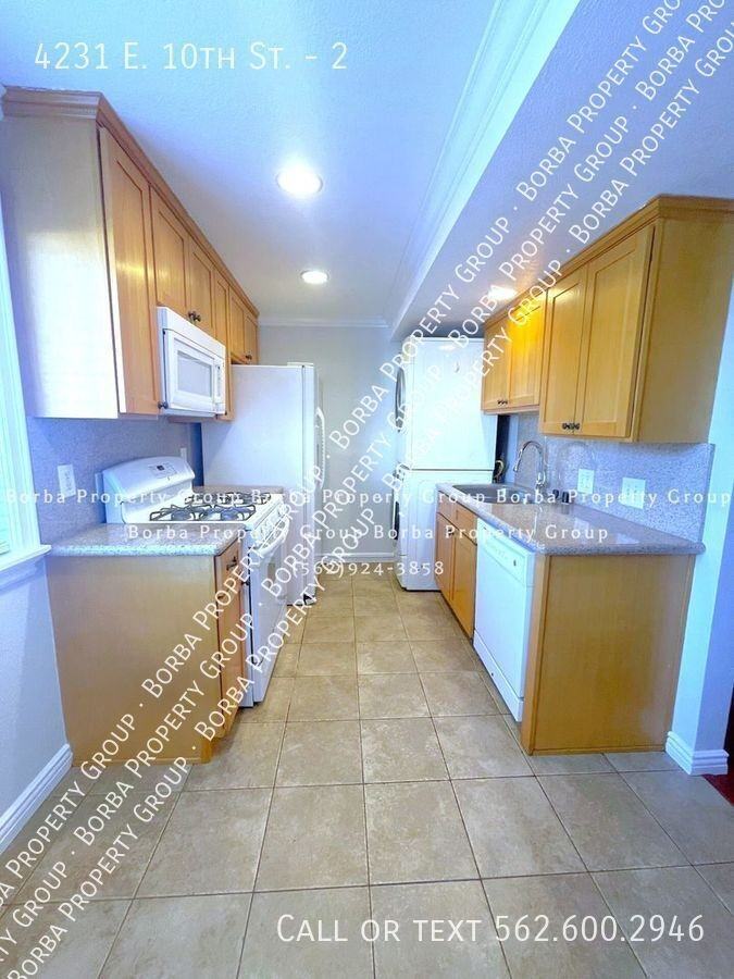 4231 E 10th St #2 - Photo 6 of 19