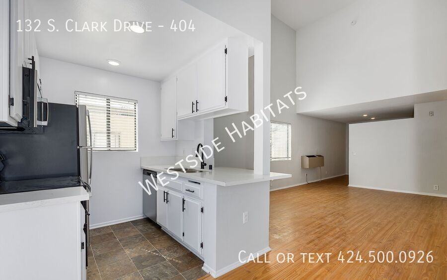 132 S Clark Dr #404 - Photo 3 of 18