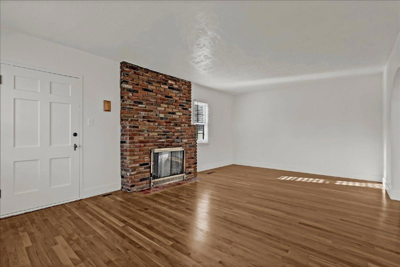 1511 Middleton St - Photo 5 of 22