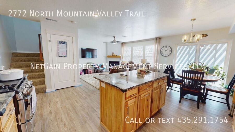 2772 N Mountain Valley Trl - Photo 2 of 25