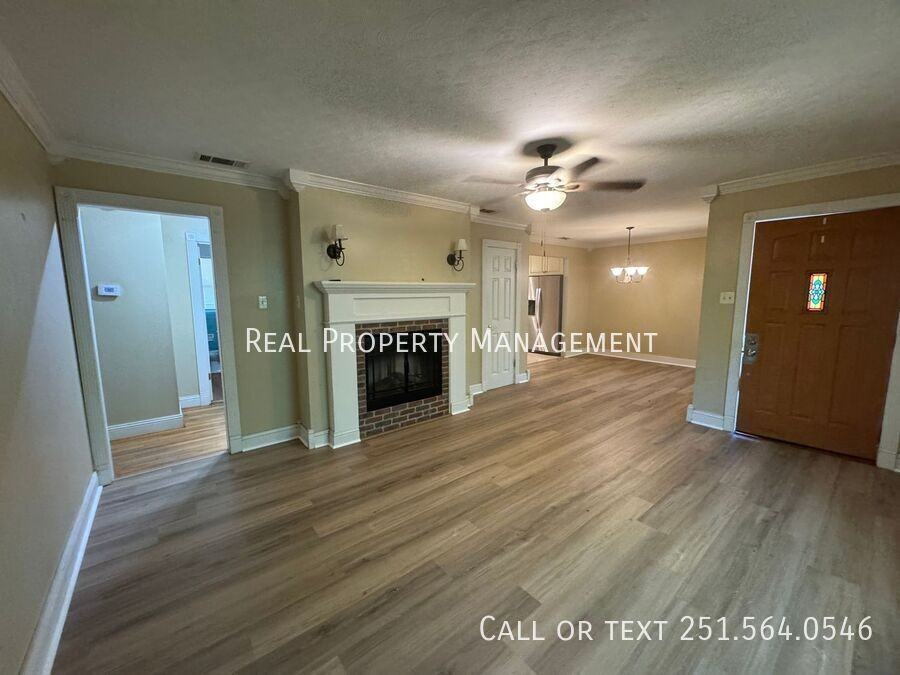 1063 Midmoor Dr - Photo 5 of 13