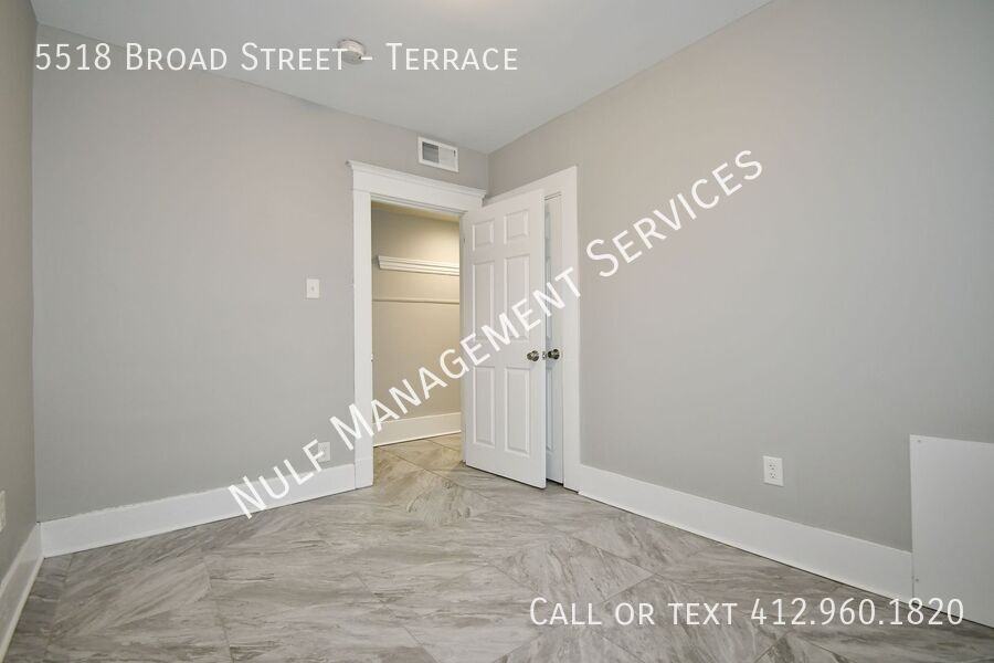5518 Broad St - Photo 3 of 8