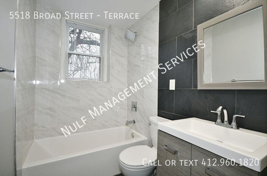 5518 Broad St - Photo 5 of 8