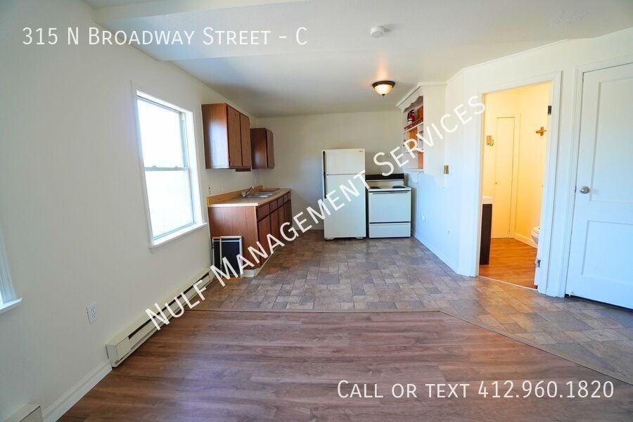 315 N Broadway St #C - Photo 2 of 6