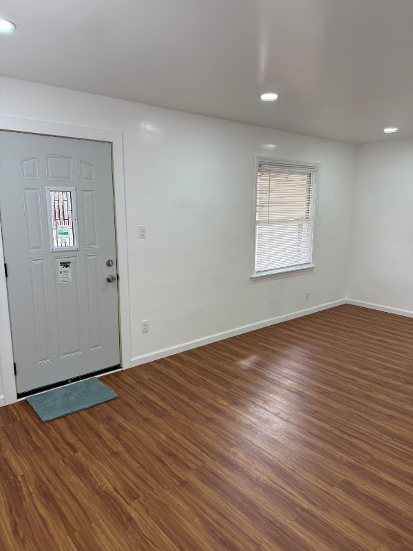 17179 Ontario St - Photo 3 of 19