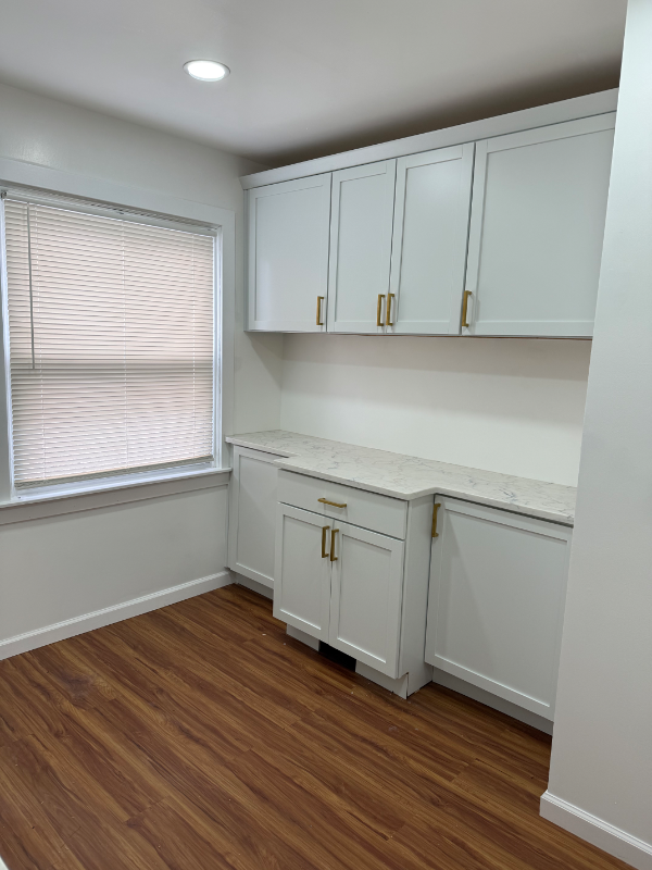 17179 Ontario St - Photo 7 of 19