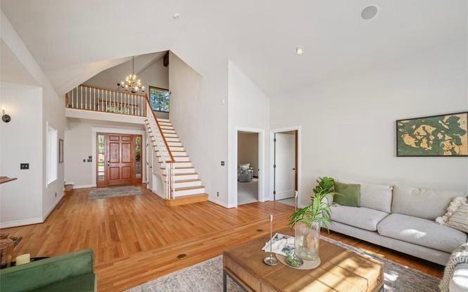 3851 Cliffside Dr - Photo 3 of 12