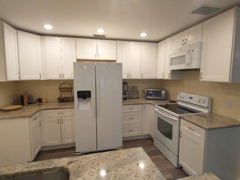 1865 Washington Ave - Photo 7 of 18