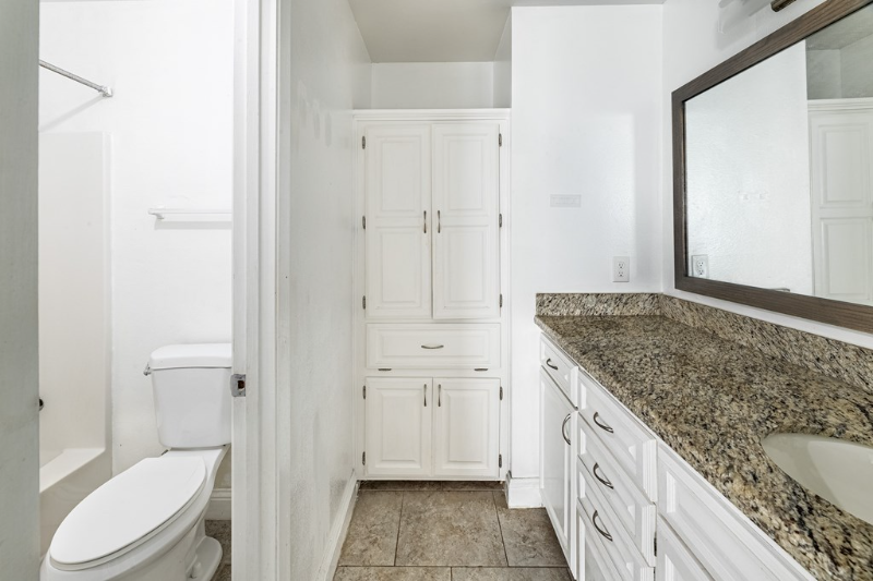 106 Westchester St - Photo 7 of 20