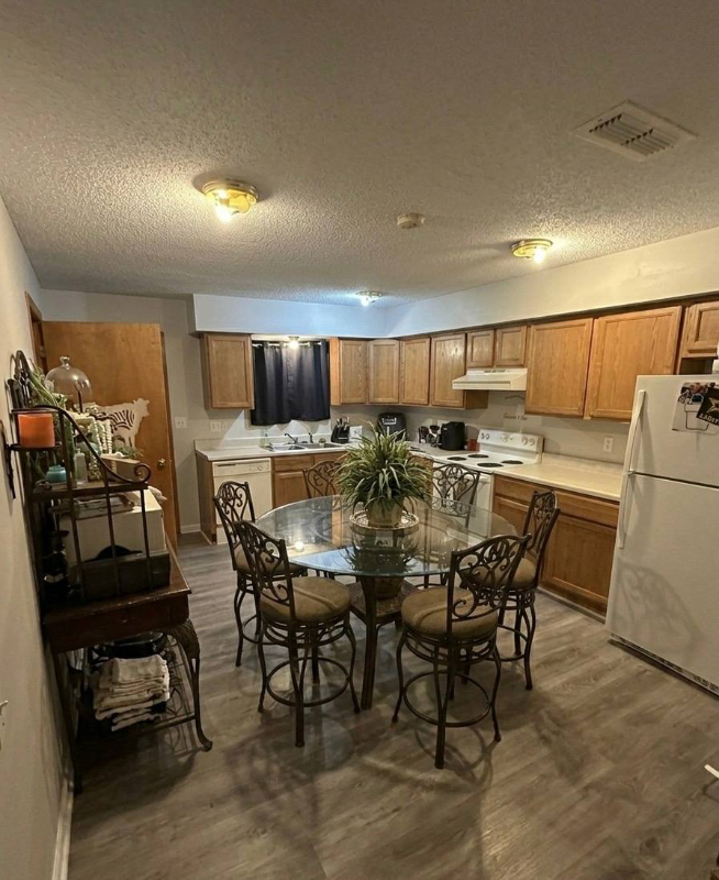 274 Summer Breeze - Photo 2 of 9