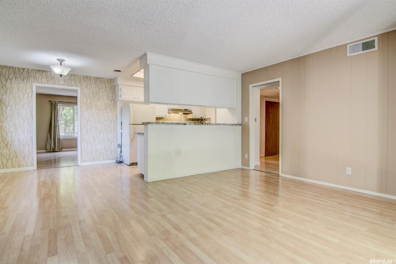 5039 Cypress Ave - Photo 5 of 17