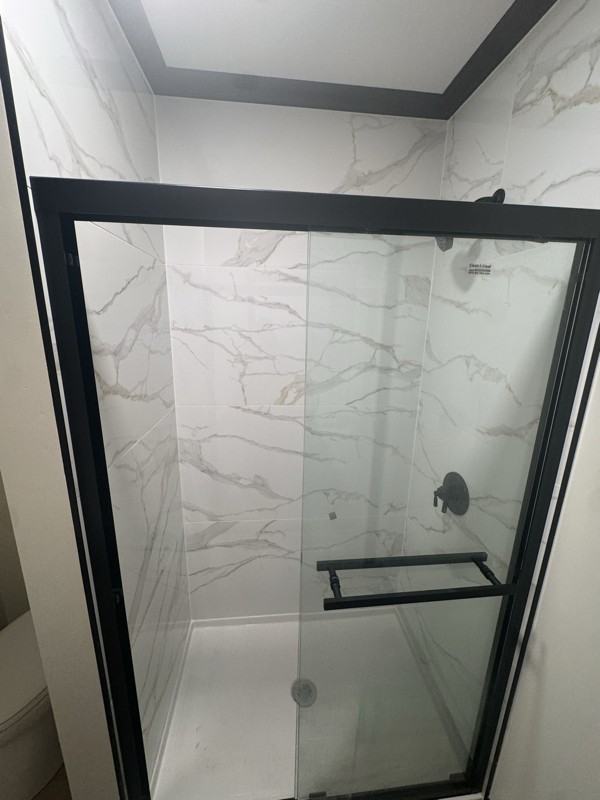 208 N White River Ave - Photo 7 of 9