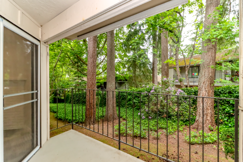 12726 Ne 116th Ln #E10 - Photo 6 of 18