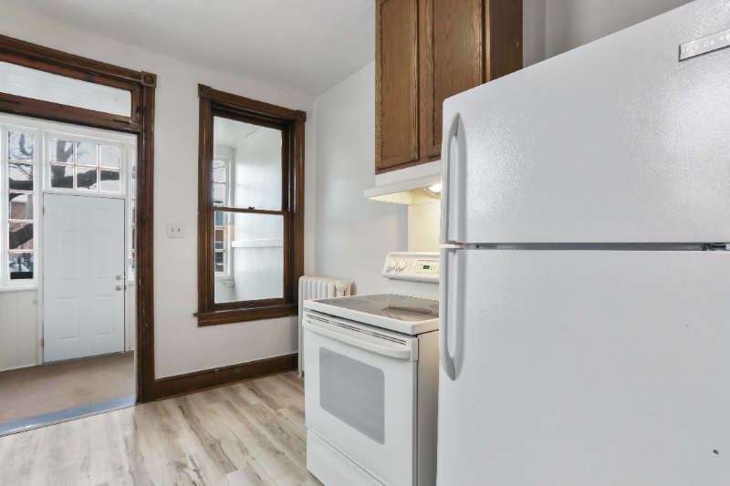 358 York St - Photo 7 of 14