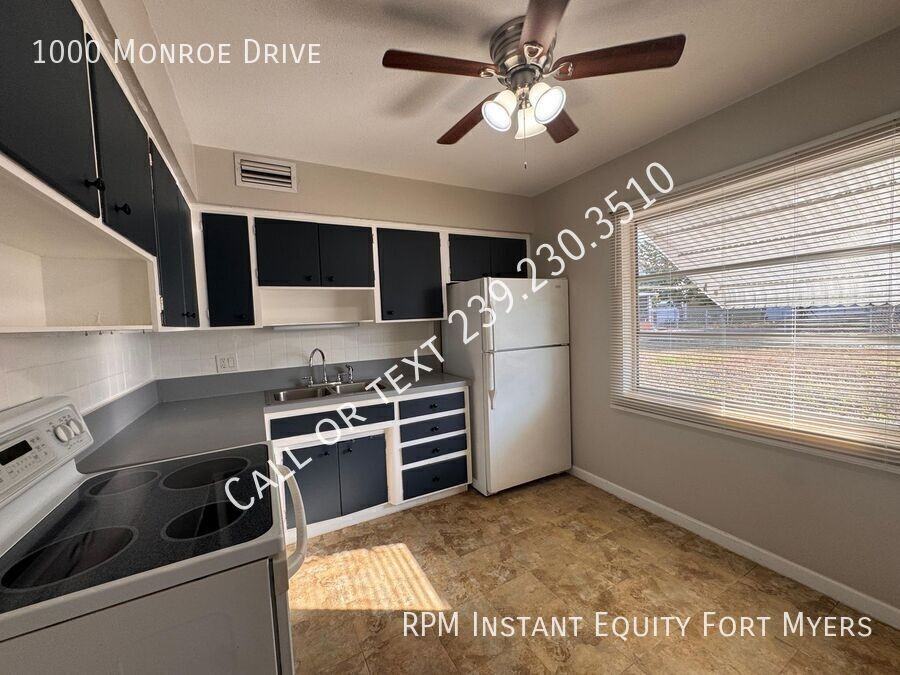 1000 Monroe Dr - Photo 4 of 22