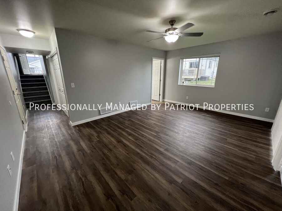 319 Tall Grass Trl - Photo 6 of 38