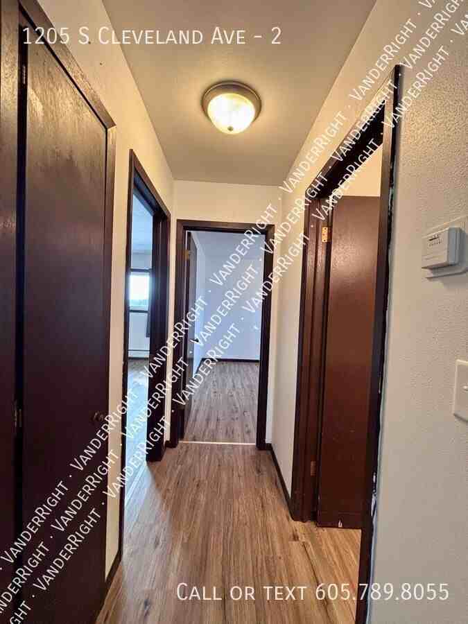 1205 S Cleveland Ave #2 - Photo 6 of 13