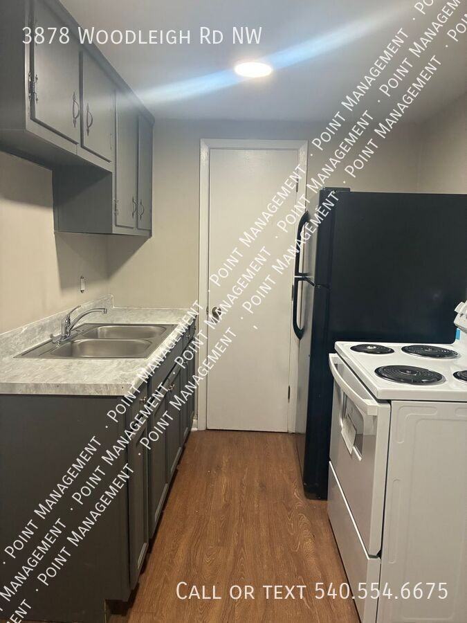 3878 Woodleigh Rd Nw - Photo 5 of 8