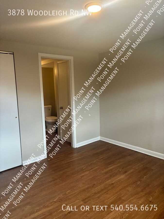 3878 Woodleigh Rd Nw - Photo 7 of 8