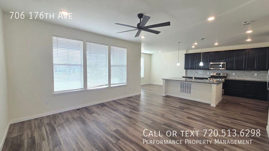 706 176th Ave - Photo 3 of 36