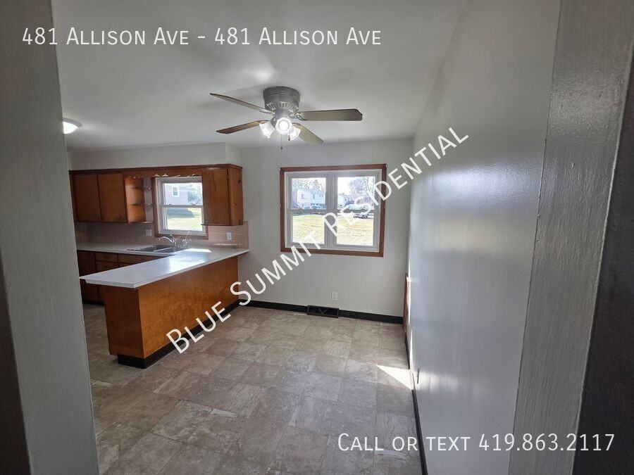 481 Allison Ave - Photo 4 of 18