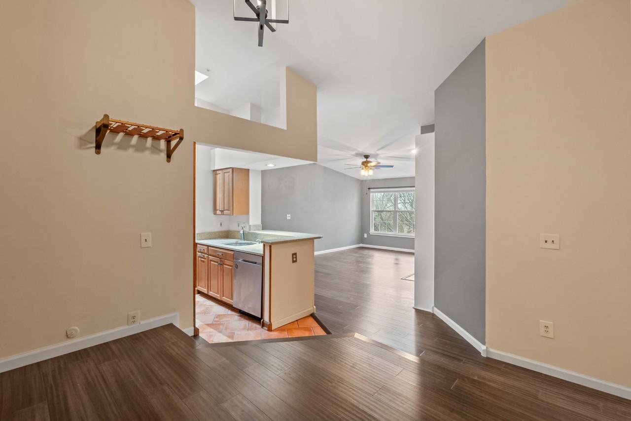 6109 Wigmore Ln #N - Photo 7 of 25