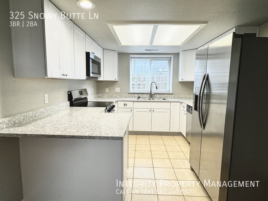 325 Snowy Butte Ln - Photo 7 of 32