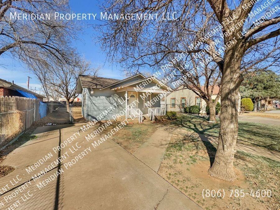 2320 20th St - Photo 2 of 24