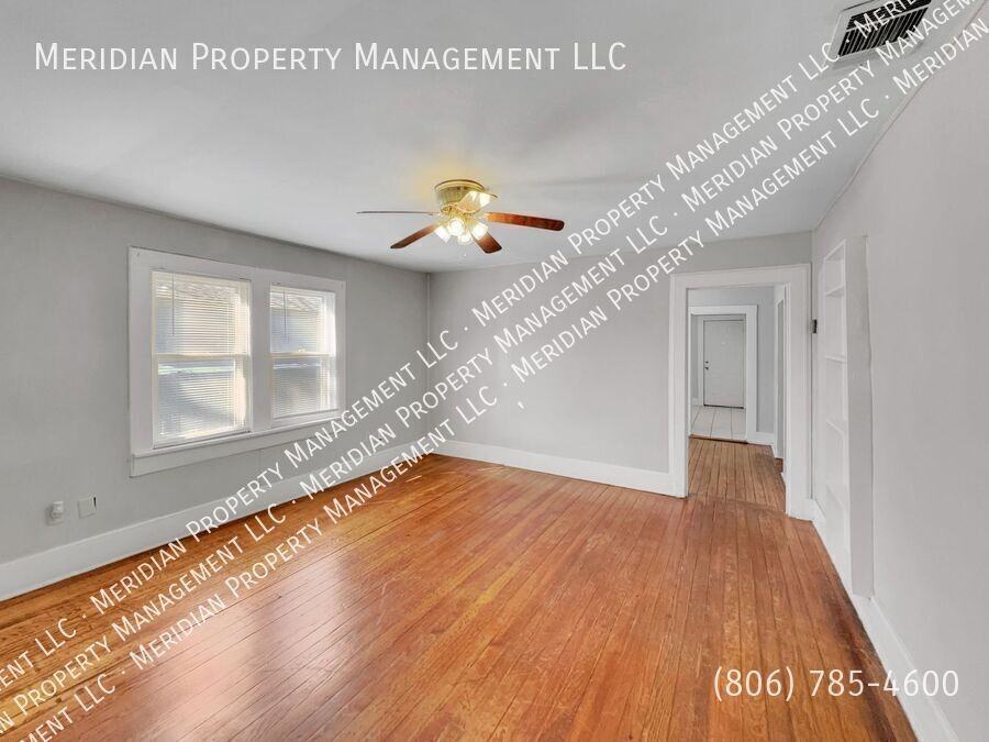 2320 20th St - Photo 5 of 24