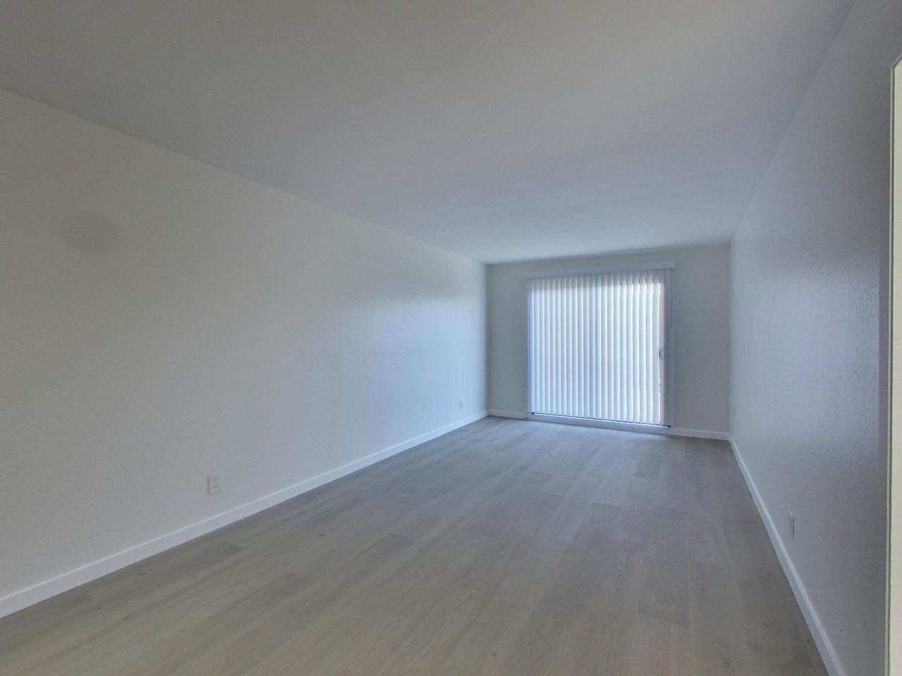 4225 Mission St #2 - Photo 6 of 16