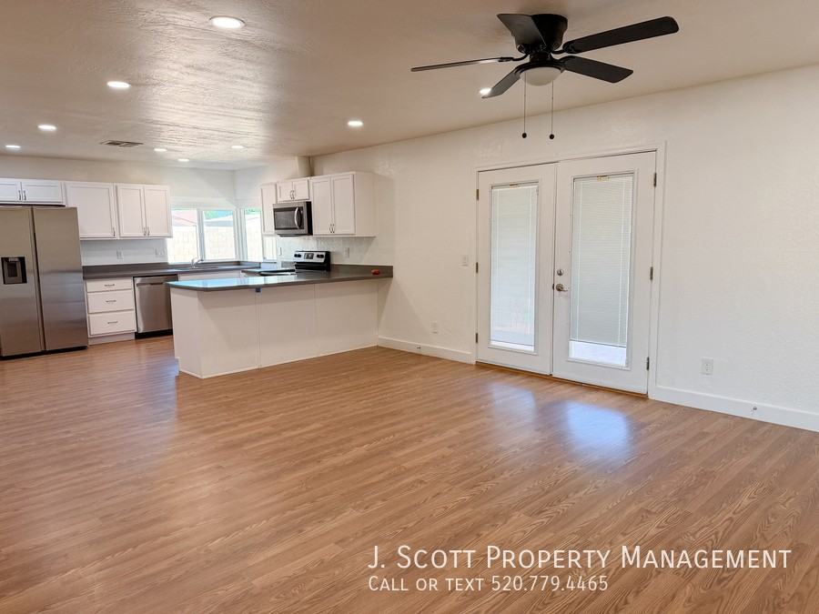 3621 W Sandra Ter - Photo 6 of 22